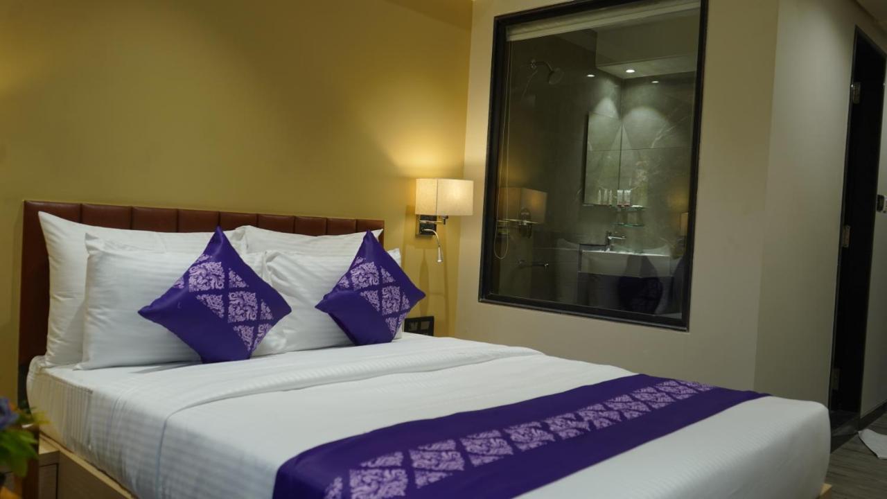 Purple Beds By Vits Dwarkesh, Surat Hotel Salabatpura Eksteriør billede